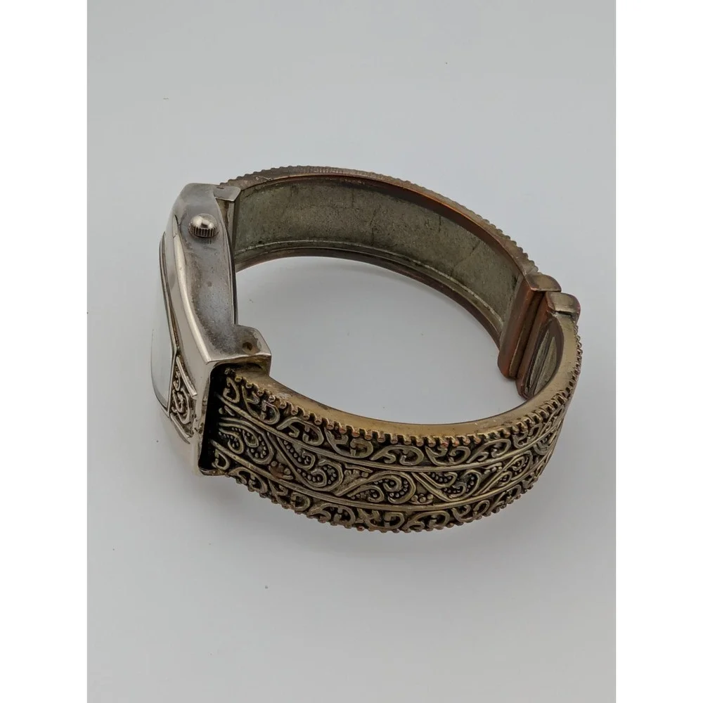 Geneva Platinum Silver Tone Watch Scroll Details‎ Open Cuff Bangle- New Battery